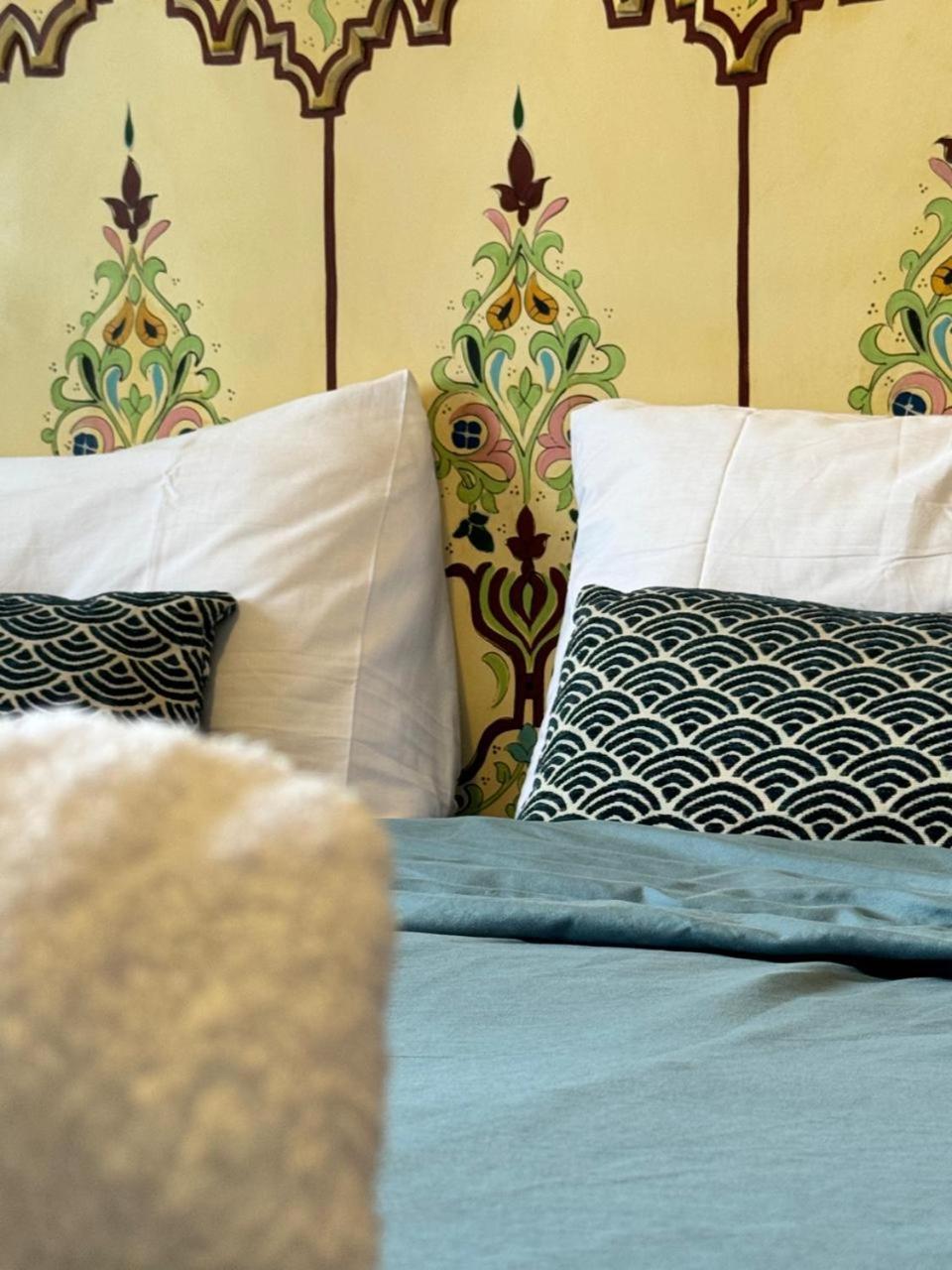 Appartement Malak - Residence Avec Piscine, Wifi, Gardien H24 Marrakesh Ngoại thất bức ảnh